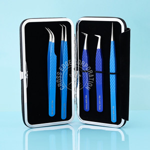 Pince à épiler d'extension de cils à pointe en fibre d'acier inoxydable à 90 degrés avec logo personnalisé cils de volume avec cils pointus fins et précis - Product Image 6