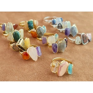 Anillos de Moda con Piedras de Colores, Chapados en Oro y Plata para Reventa en Boutiques - Product Image 3
