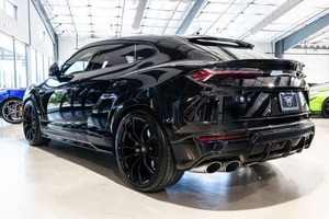 แลมโบร์กินี อูรุส รุ่นมาตรฐานปี 2022 - Product Image 2