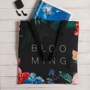 กระเป๋าผ้าแคนวาสลายดอกไม้พร้อมซิปปิด - Product Image 2
