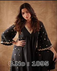 Vêtements indiens ethniques pour femmes Salwar Kameez Georgette pakistanaise, costume à broderie séquentielle, tenue de fête pour mariages - Product Image 6