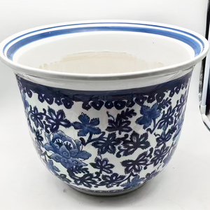 Maceta Grande de Porcelana Azul y Blanca con Borde Ondulado, Maceta de <span class=keywords><strong>Cerámica</strong></span> Esmaltada para Interiores y Exteriores, Venta al por Mayor OEM - Product Image 1