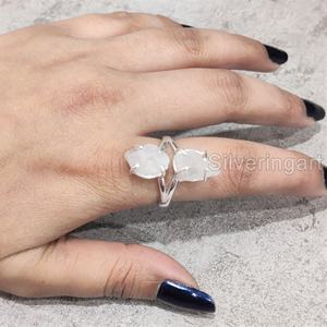 Bijoux en pierre brute Bague pour femme Pierre de lune arc-en-ciel naturelle Pierre précieuse Juin Pierre de naissance Double pierre Bijoux Bague en argent sterling 925 - Product Image 1