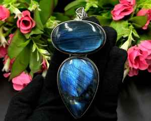 Pendentif en pierre précieuse Labradorite naturelle fait à la main en argent sterling 92.5 avec placage à l'or bijoux de guérison en grande pierre pour les fiançailles - Product Image 2