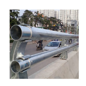 Barrière de sécurité routière en acier VCT personnalisée, galvanisée à chaud, argentée - Product Image 3