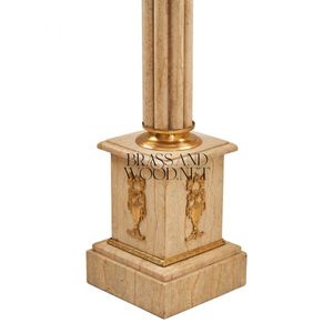 Piedestal de colonne en marbre beige de style corinthien de luxe avec accents en laiton feuillagé d'or pour l'exposition d'œuvres d'art - Product Image 5