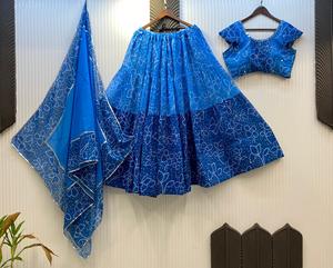 Exclusivo de Boutique India, Último Modelo Glamuroso e Impresionante de Lehenga Choli para Fiesta Nupcial, Diseño de Diseñador, Especial para Festivales, Ropa Étnica Elegante - Product Image 3