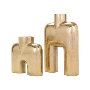 Los floreros de metal más exigentes Pieza lujosa Perfecta para regalar Dos tamaños diferentes disponibles - Product Image 2