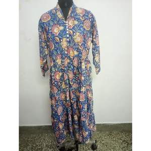 Robe de soirée Western Style Handblock pour le bal - Product Image 3