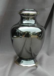 Noir classique meilleure qualité enduit de poudre noire peint à la main urne de crémation traditionnelle indienne pour les cendres humaines crémation moderne Ur - Product Image 5