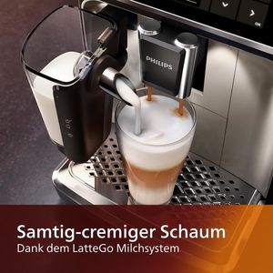 Cafetera Totalmente Automática Philipps Serie 2300 - 4 Bebidas, Pantalla Táctil Moderna a Color, Sistema de Leche LatteGo (EP2330/10) - Product Image 3