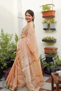 ชุดส่าหรีผ้าไหมผ้าลินินพร้อมขอบทอชุดส่าหรีสำหรับงานแต่งงานชุดส่าหรีดีไซน์เนอร์ - Product Image 3