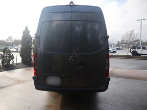 Camioneta S.pri.nte.r C.arg.o 2022 Usada en Buen Estado, Gran Oferta, Bajo Kilometraje, Sin Problemas Mecánicos, Lista para Conducir - Product Image 2