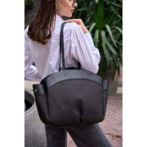 Sac fourre-tout décontracté et élégant en cuir PU bicolore pour femme - Sac à bandoulière durable pour le quotidien avec intérieur spacieux et fermeture éclair - Product Image 1