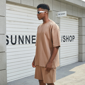 Ensembles de short en éponge pour hommes avec logo personnalisé Ensembles de t-shirt et de short en coton 100% pour hommes Ensemble de short sur mesure T-shirt Joggers - Product Image 3