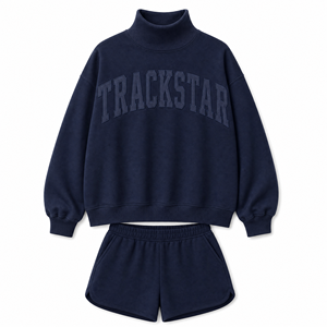 ชุดเสื้อสเวตเชิ้ตคอเต่าผ้าฟลีซ Trackstar สำหรับผู้หญิง พร้อมกางเกงขาสั้น สไตล์สตรีทแวร์ รุ่น TS-SET-028 - Product Image 1