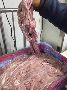 LARD DE JOUES DE PORC Italien de haute qualité pour importateurs, produit vieilli depuis longtemps aromatisé au poivre vert - Product Image 3