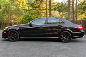 ข้อเสนอสุดพิเศษ! รถเบนซ์ E63 AMG ปี 2010 พร้อมส่งมอบ - Product Image 3