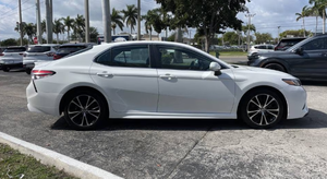 4T1M11AK3LU988999 รถยนต์ซีดานขนาดกลาง ปี 2020 ขับเคลื่อนล้อหน้า เครื่องยนต์ 2.5 ลิตร 4 สูบ 203 แรงม้า แรงบิด 250 นิวตันเมตร เกียร์อัตโนมัติ 8 สปีด ความเร็วสูงสุด 210 กม./ชม. ประหยัดน้ำมัน ไมล์น้อย - Product Image 5