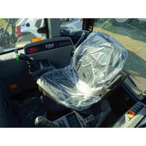 Chargeuse compacte sur pneus Hidromek de type excavatrice, couleur noire, équipement de construction - Product Image 4