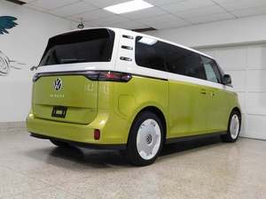 Clean Light 2024 ID.Buzz 1st Edition 4Motion, Furgoneta Eléctrica Automática con Volante a la Izquierda, Asientos de Cuero R17 con Calefacción, Sistema de Navegación - Product Image 2