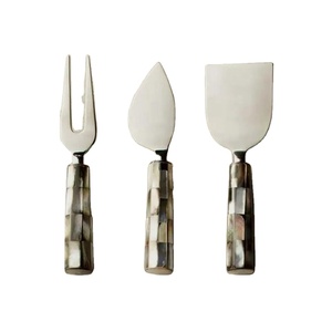 Ensemble de couteaux à fromage mozzarella en acier inoxydable avec manche en marbre élégant, parfait pour la vaisselle de mariage et de cuisine - Product Image 1