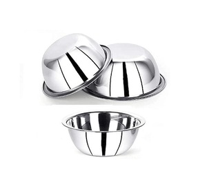 Hermoso cuenco para servir de acero inoxidable con bordes tallados que añade encanto y elegancia a bodas y fiestas familiares - Product Image 1