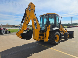 Chargeuse sur pneus JCB 3CX-14 de 8,4 tonnes - Product Image 2