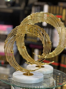 Pièce maîtresse de table décorative de conception ronde élégante pièce maîtresse pour bureau décor d'événement affichage de cadeau accent moderne - Product Image 4