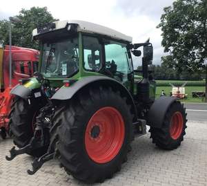 Nouveau tracteur agricole Fendt 211 Vario 180 CV 4 roues motrices avec boîte de vitesses et pompe - Product Image 2