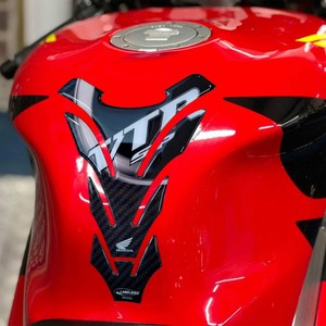 Adesivi Protettivi per Serbatoio VTR SP1-SP2, Misura Personalizzata, Ufficiali Honda, Funzione Impermeabile 3D in Cera Bianca - Product Image 1
