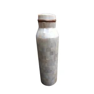 Vendita calda nuovo produttore ed esportatori di bottiglie di rame per acqua in corno di design alla moda personalizzato di tendenza