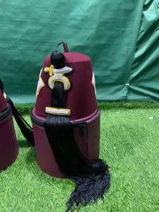 Estuche para Fez Masónico Personalizado de Alta Calidad, Tela Bordada con Cierre Magnético, Decoración con Cuentas, Insignia Cosida - Product Image 5