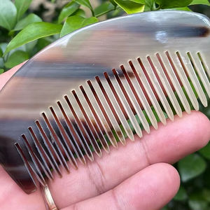 Peine de Cuerno Orgánico Hecho a Mano de Alta Calidad, Estilo Amor, Suave y Pulido, Anti-Rotura, Desenredante para el Cuidado Diario del Cabello - Product Image 1