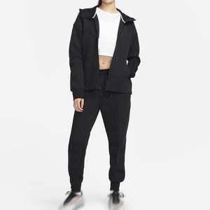 Conjunto deportivo de dos piezas para mujer con logotipo personalizado, ideal para entrenamiento, ejercicio y viajes. - Product Image 6