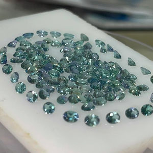 Ornerupin-Piedras preciosas para la oreja, joyería para la oreja - Product Image 1