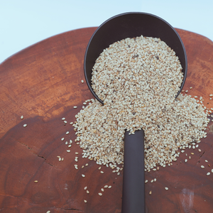 Blanc brun noir sésame origine Pakistan prix raisonnable haute qualité en vrac emballage personnalisé nouvelle culture graines de sésame décortiquées - Product Image 1