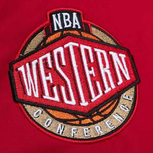 Alta calidad personalizado bordado parcheado Letterman Stain Varsity chaquetas Top Popular 100% lana ropa al aire libre con logotipo frontal - Product Image 4