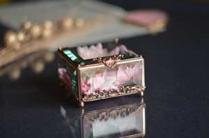 Prettiest Jewelry Gift Boxes Wholesale Unique Ring <b>Necklace</b> Pendant Bracelet Jewellery Ring <b>Box</b> For Engagement Glass Metal <b>Box</b> - Product Image 6