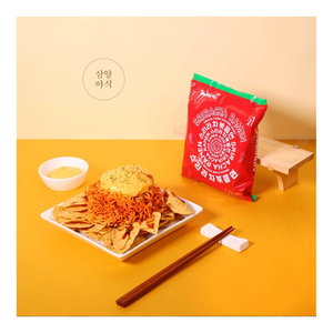 Expérience Saamyang Sriracha Ramen saveur épicée sauté nouilles avec signature Sriracha et chaleur modérée - Product Image 6