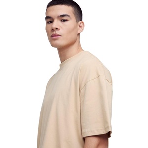 เสื้อยืดผู้ชายโอเวอร์ไซส์ใส่ได้ทั้งชายและหญิงผ้าคอตตอน240ก. โลโก้3D กำหนดเองสำหรับพิมพ์พัฟไหล่ตกไซส์200ก. แนวสตรีทแวร์ฮิปฮอป - Product Image 3