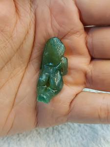 Statue ancienne sculptée en émeraude, figurine en émeraude zambienne 100% naturelle - Product Image 4