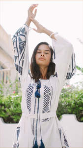 Vestido de mujer de Ucrania bordado con mangas largas, nuevo estilo, venta al por mayor - Product Image 5