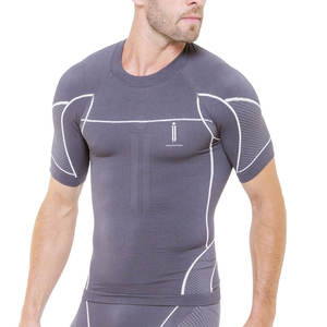 Alto fabricante de mangas cortas Rash Guard Custom Color Men Rash Guard para ropa deportiva - Product Image 4