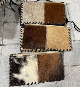 Piel de vaca informal con monedero de pelo Tipo de cierre de cremallera - Product Image 2