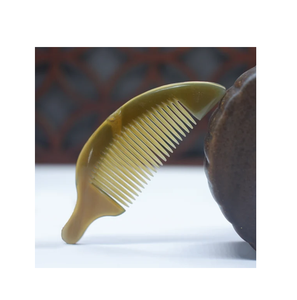 <b>Christmas</b> <b>Gift</b> Natural Horn Comb for Styling Hair Buffalo Ox Horn Comb Wholesaler selling - Product Image 1