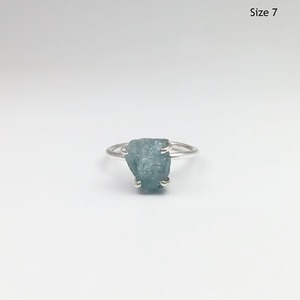 Handmade RAW Aquamarine Nhẫn trong prong Set sterling bạc độc đáo March Birthstone trang sức cho phụ nữ Aquamarine tuyên bố Vòng - Product Image 5
