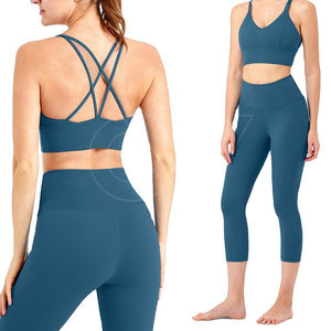 Ensemble de yoga pour femmes hautement personnalisé Caractéristique de séchage rapide Coupe étroite Motif solide 2 pièces Polyester/coton Respirant Écologique - Product Image 3