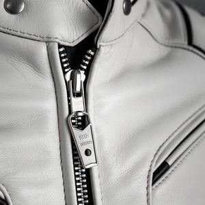 Combinaisons de moto en cuir de vachette véritable | Cuir de grain supérieur durable | Graphiques, couleurs et ajustement personnalisés - Product Image 6