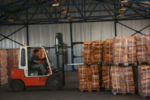 Leña seca al horno a la venta Brennholz Roble Haya Leña Seco Max 15% Humedad 7200 Kcal/Kg 5-15cm Diámetro Muestras gratis - Product Image 6